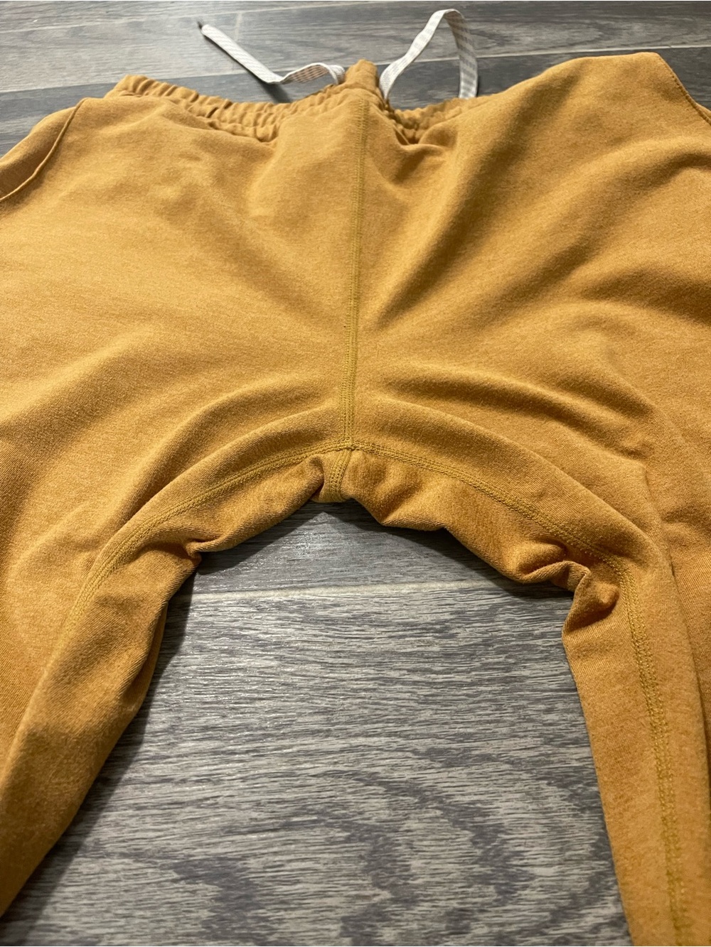 Vuori Performance Jogger - Picture 8 of 11
